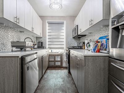 2525 W 2nd St APT 4G, Brooklyn, NY, 11223