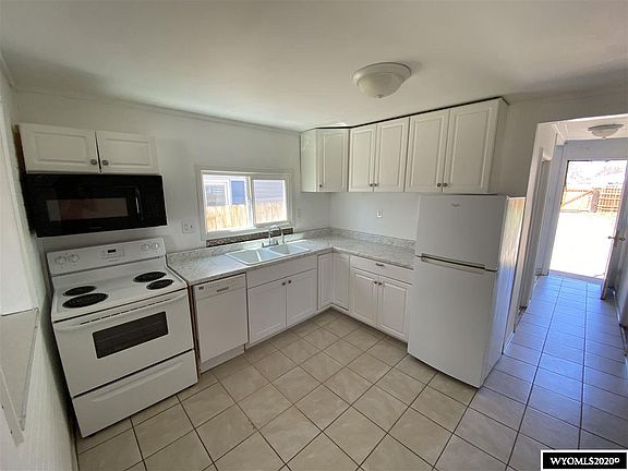 3rd image of 308 W Monroe Ave