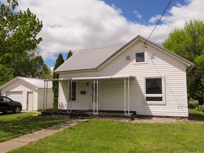 115 S Grand St, Livingston, WI, 53554