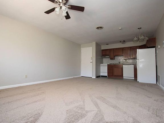 5th image of 1645 Ardmore Blvd #11