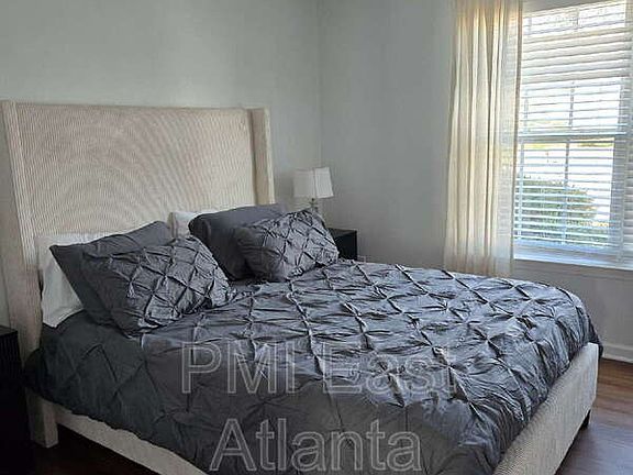 3rd image of 6231 Arbor Links Rd Unit 2