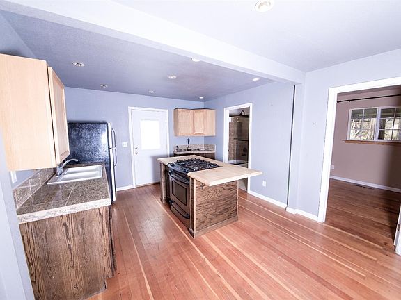4th image of 41866 Meadow Ln