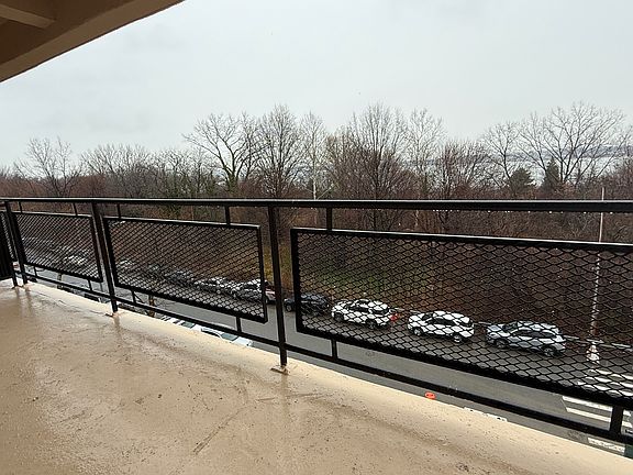 3rd image of 23-50 Waters Edge Dr #4M