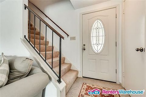 3rd image of 2820 Southern Cross Dr