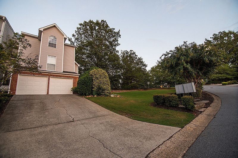1st image of 1805 Millview Dr