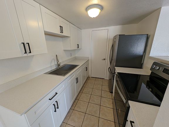 5th image of 4715 E Jones Ave
