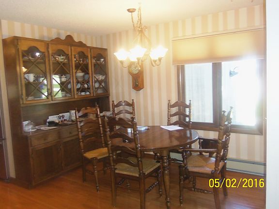 4th image of 770 Shoshone St