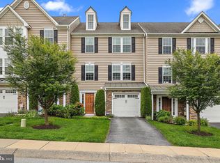 242 Tall Trees Cir, Downingtown, PA 19335
