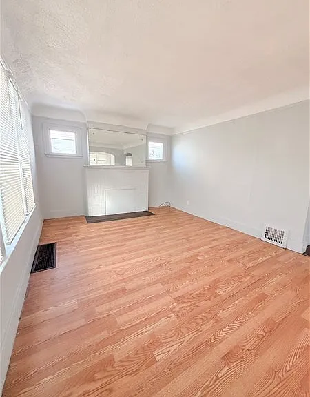 14600 Strathmoor St — Photo 3