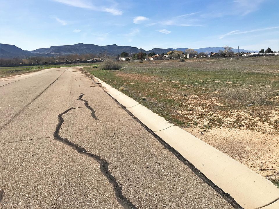 1st image of 1601 S Boyles Way