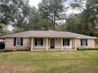 5 Jefferson Cir, Petal, MS 39465