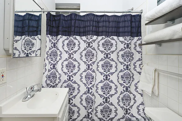 Rented by NOVO | media 9