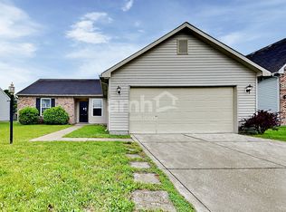 2265 Lakecrest Dr, Columbus, IN 47201