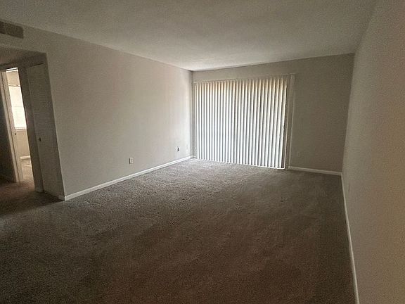 5th image of 320 Orchard Trace Ln APT 5