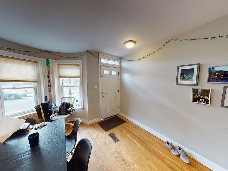 83-85 Windsor St #1A — Photo 15