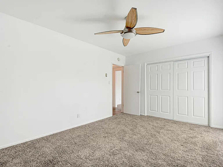 21005 Wood Ave #B — Photo 7