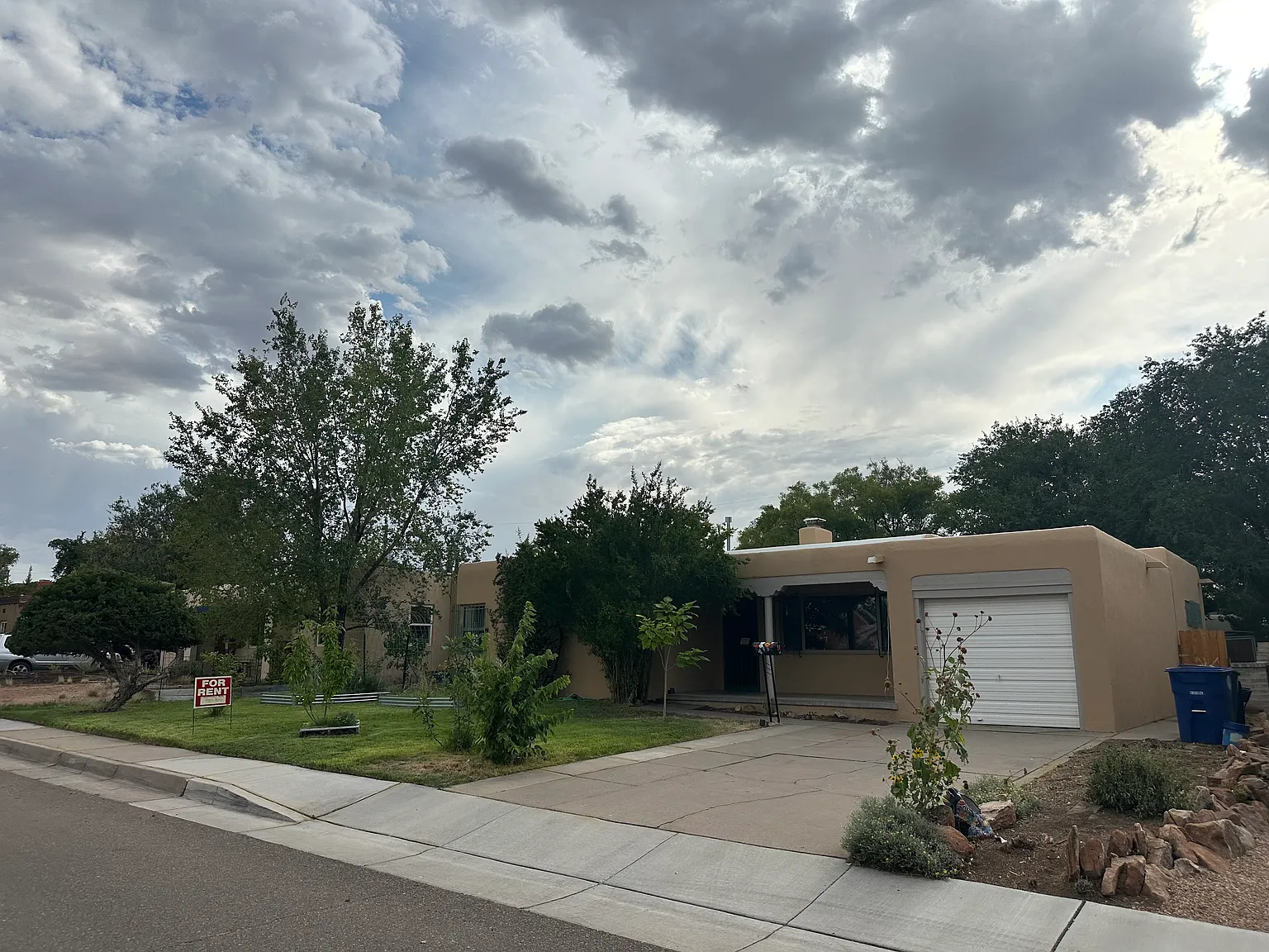 2 bed, 1330 sqft, $2,550 — Photo 4