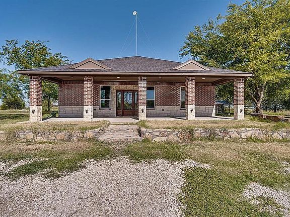 2nd image of 5723 NW Private Road 1290a