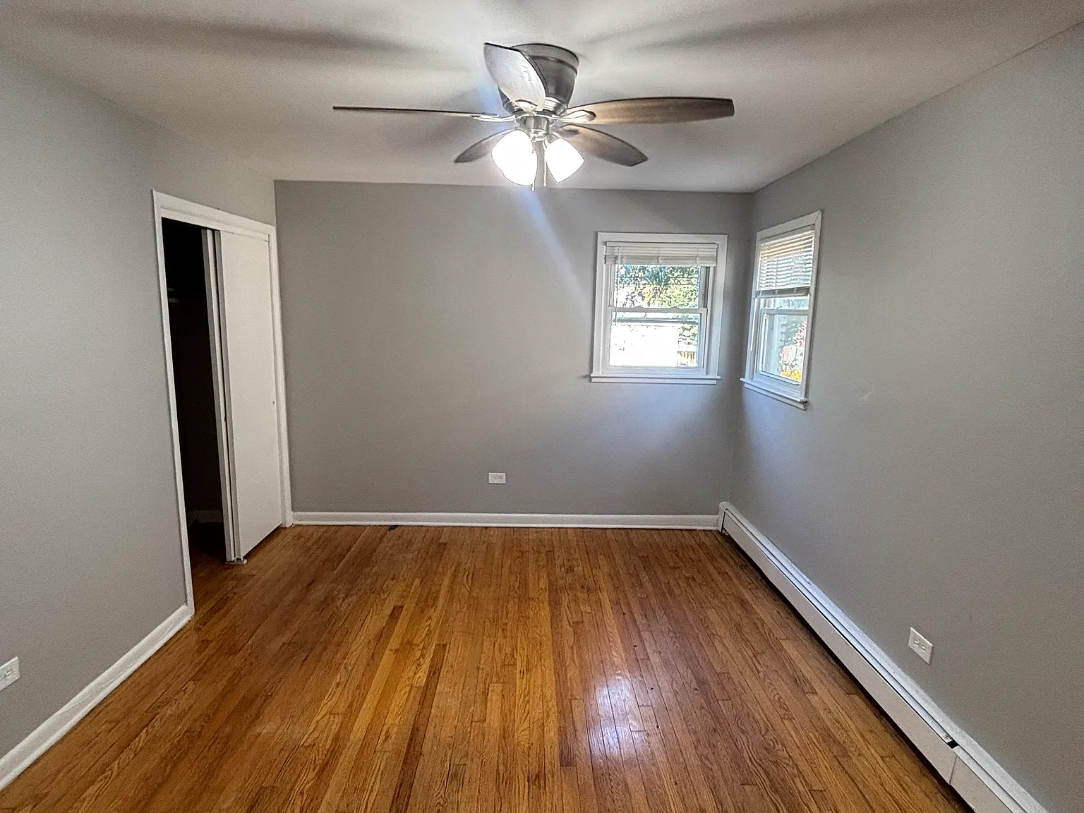 2057 135th Pl — Photo 3