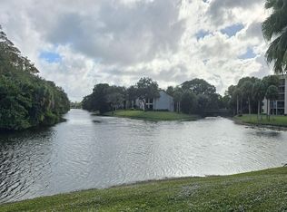 3000 NW 42nd Ave APT B302, Pompano Beach, FL 33066