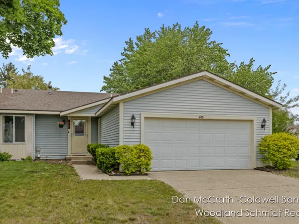 445 Pine Vista St SE, Kentwood, MI 49548