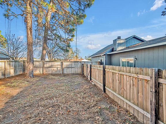 5th image of 6951 Skyhawk Dr