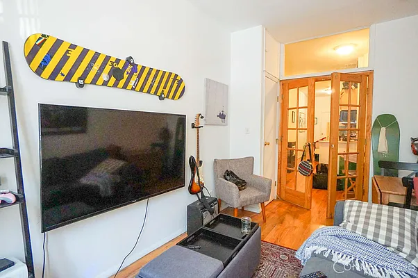 Rented by City Connections Realty | media 14