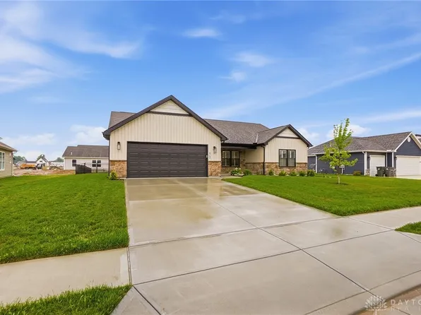 2765 Liette Dr, Troy, OH 45373