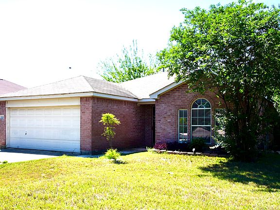 4th image of 1144 Woodlands Dr