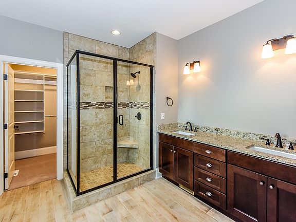 4th image of 433 Holland Springs Dr