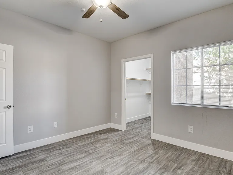 Aspen Peak Condominiums — Photo 21