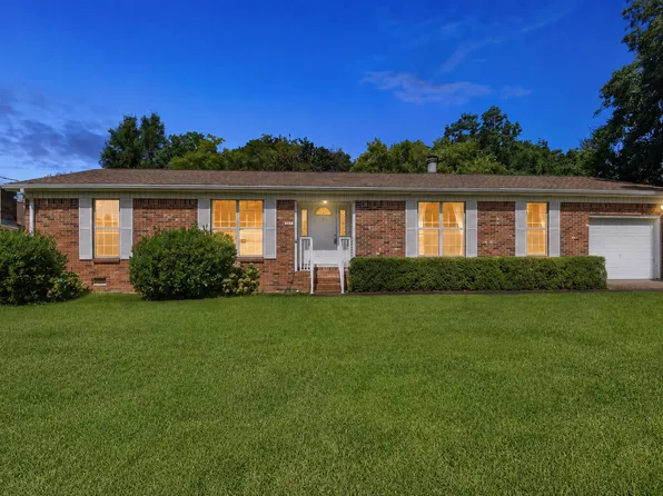 102 Cape Dr, Fort Walton Beach, FL 32548