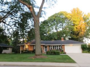 548 N Melrose Ave, Elgin, IL 60123