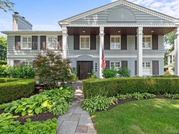 3390 Burning Bush Rd, Bloomfield Hills, MI 48301