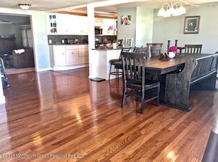 3 Hollycrest Dr, Brick, NJ 08723