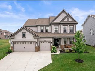 16492 Wilsons Farm Dr, Fortville, IN 46040