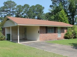 511 Ellis Ave, Louisville, MS 39339