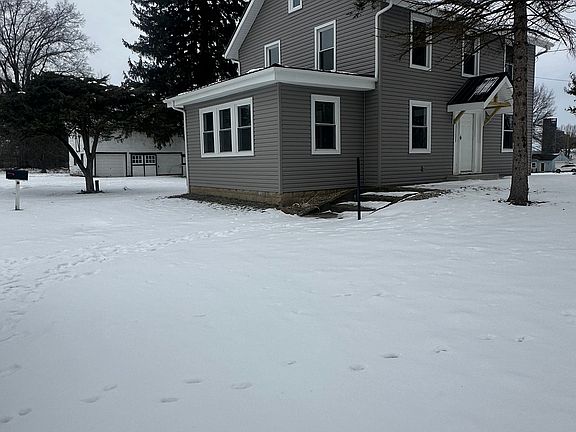 2nd image of 12601 Marlboro Ave NE