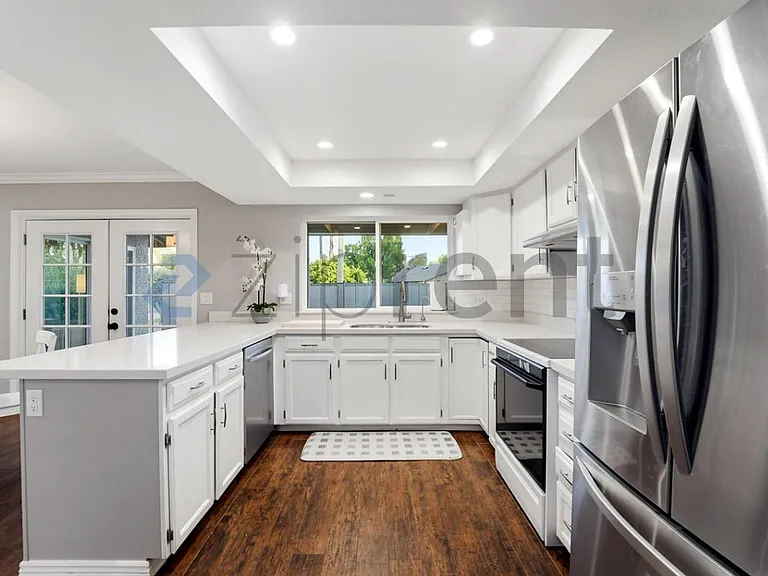 7551 E North Ln — Photo 17