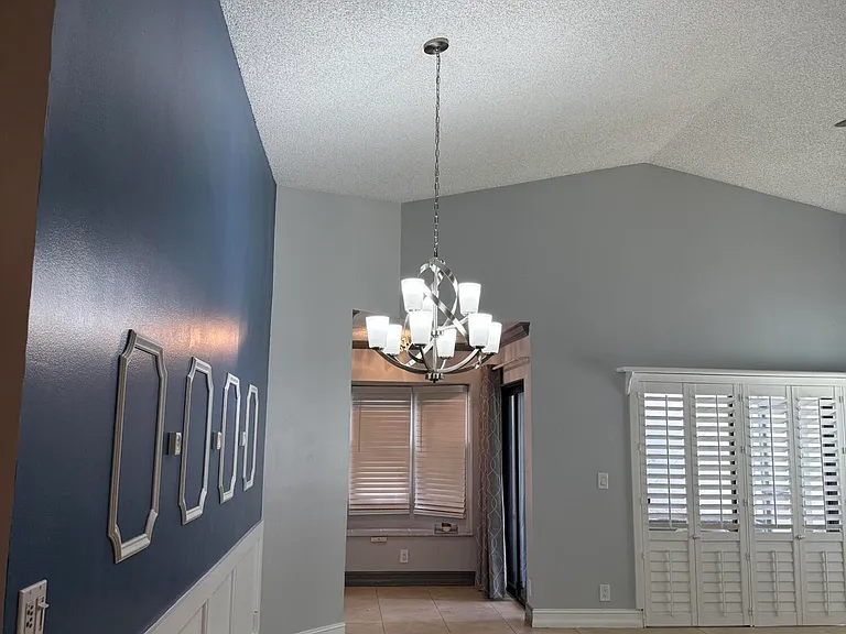 21583 Villa Nova Dr — Photo 5