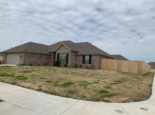 6052 W Mecklin St, Fayetteville, AR 72704