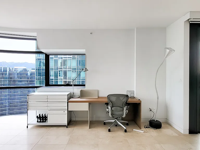 838 Hastings St W #2401 — Photo 17