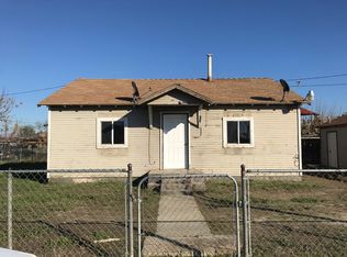 380 S Park Dr, Pixley, CA 93256
