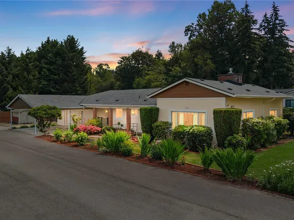 1809 5th Street SW, Puyallup, WA 98371