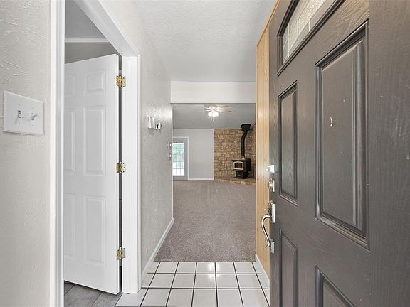 3rd image of 31110 Honeysuckle Lane