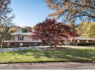 243 Magna Carta Dr, Saint Louis, MO 63141