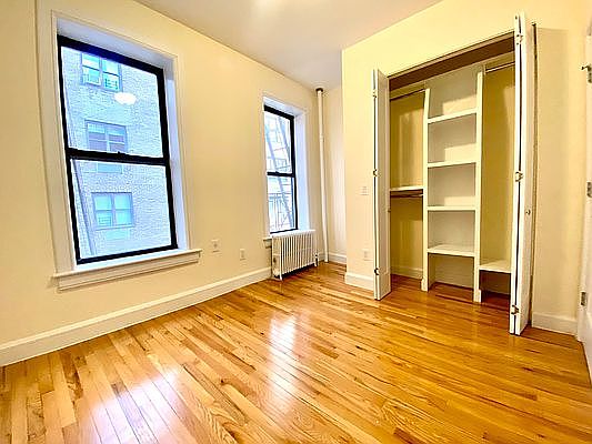 4th image of 228 E 80th St APT 5RE