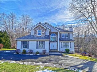 117 Starlight Dr, East Stroudsburg, PA 18302