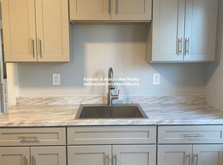 14 Granfield Ave FLOOR 2, Roslindale, MA 02131