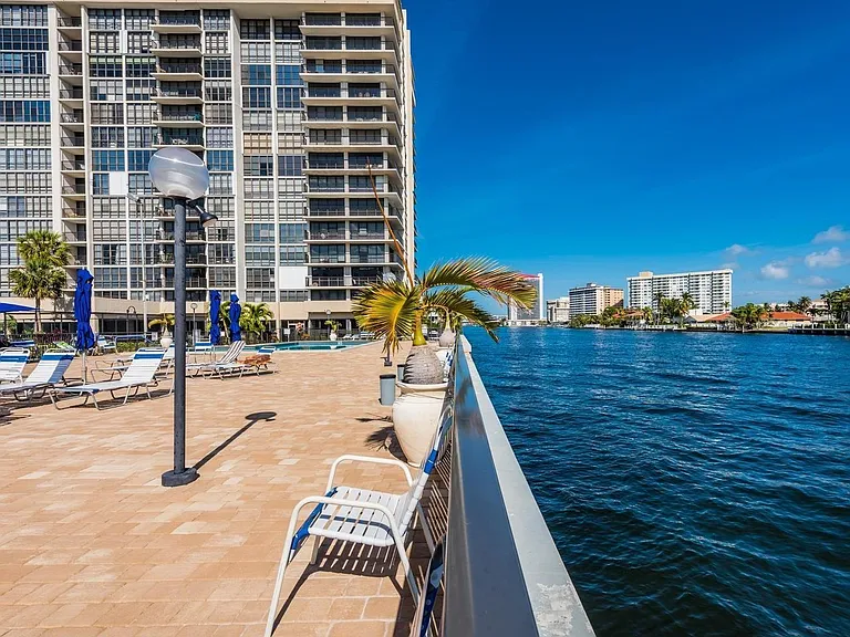 2049 S Ocean Dr #2 — Photo 6